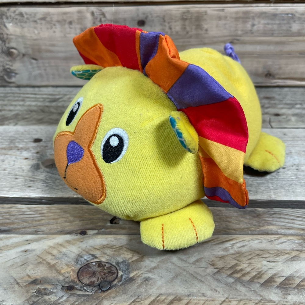 Infantino Lion Plush 2017 Rainbow Striped 8” Talks Music Sensory Stuffed Animal